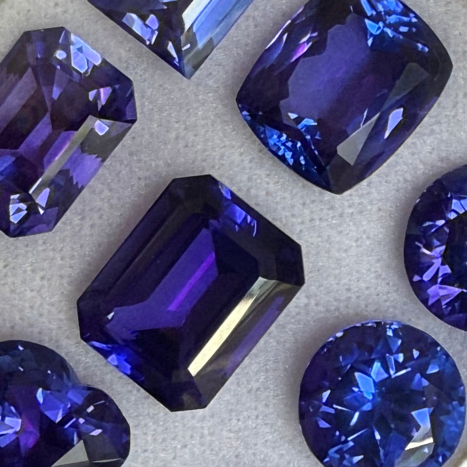 In our Rare Finds category you will find exceptional collectors items that are either rare in size, scarcity or exceptional cut. If you are looking for something specific or special, we will sure be able to find it for you...