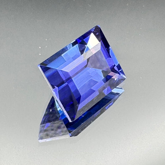 HORIZON nr.1 Tanzanite