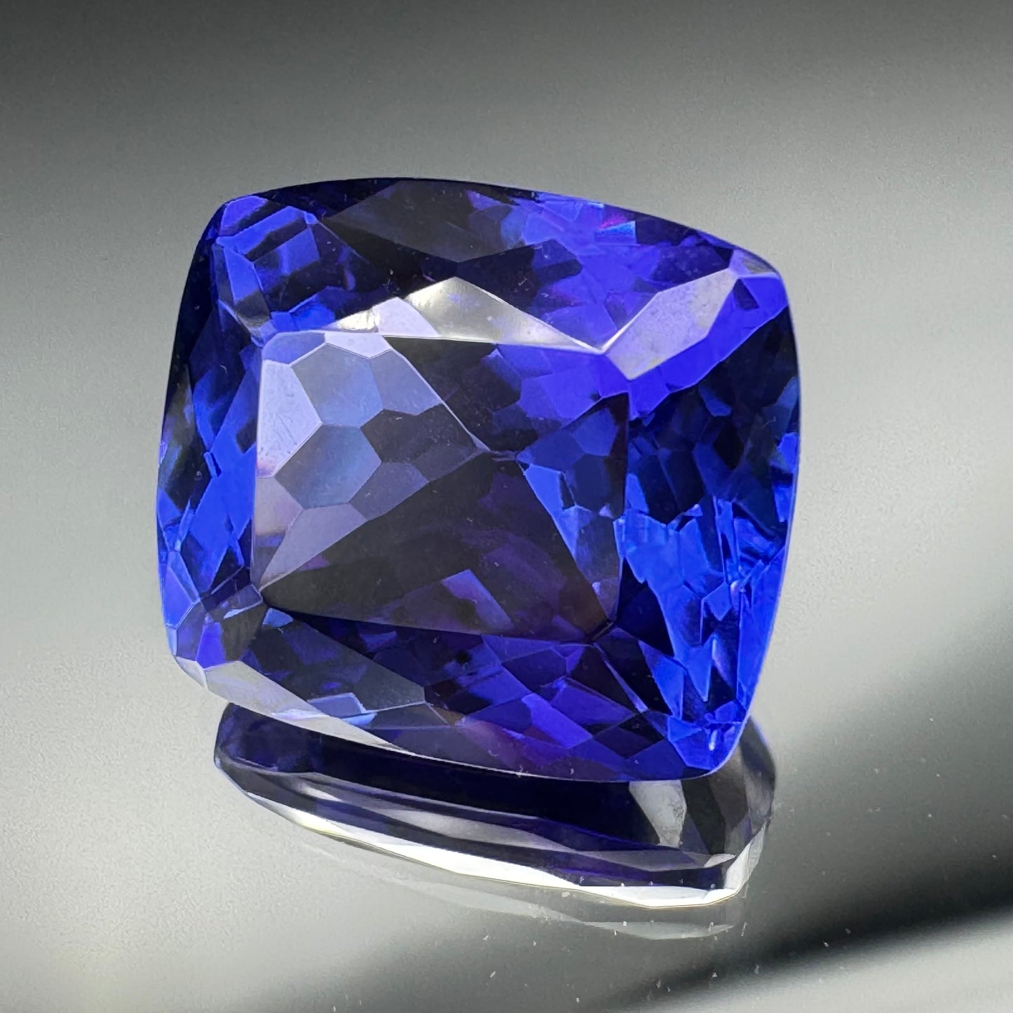 ODYSSEY nr.5 Tanzanite